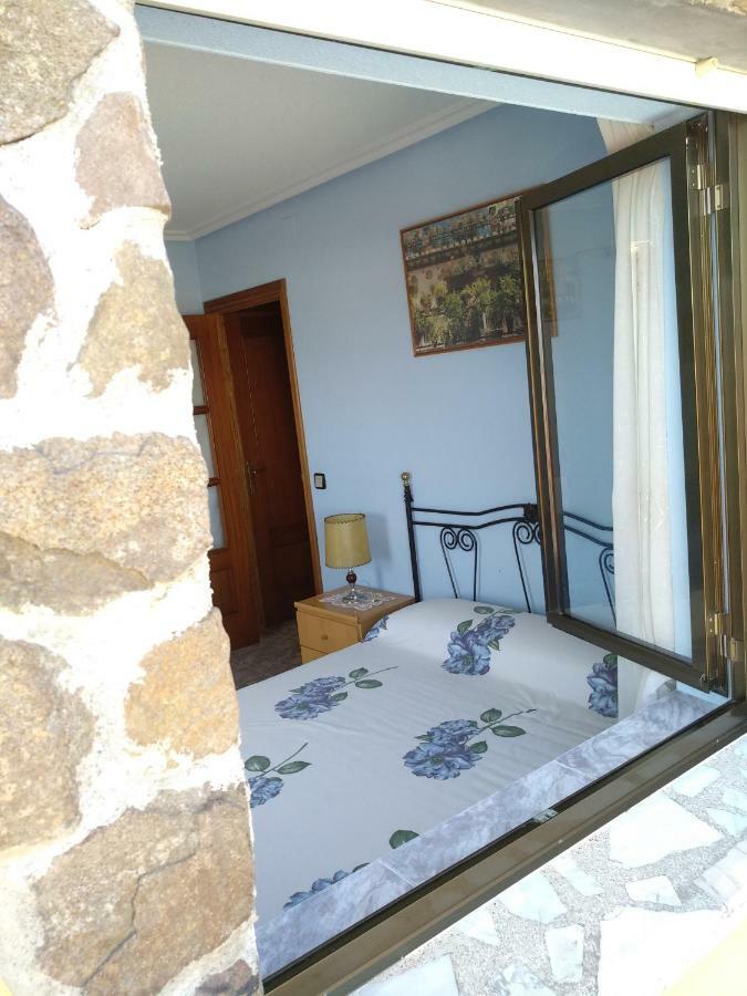 Casa Rural El Carrascal Valdefuentes de Sangusín Екстериор снимка