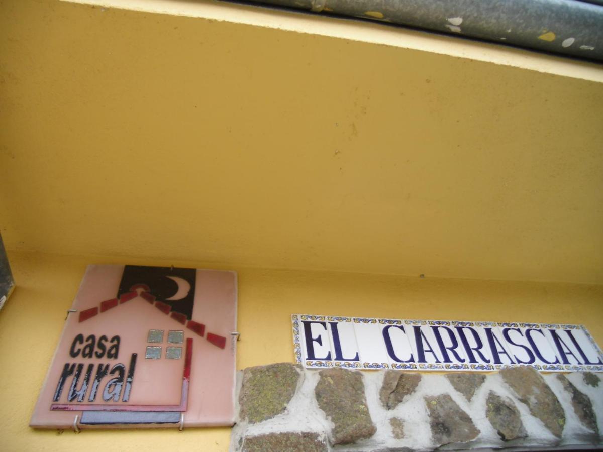 Casa Rural El Carrascal Valdefuentes de Sangusín Екстериор снимка